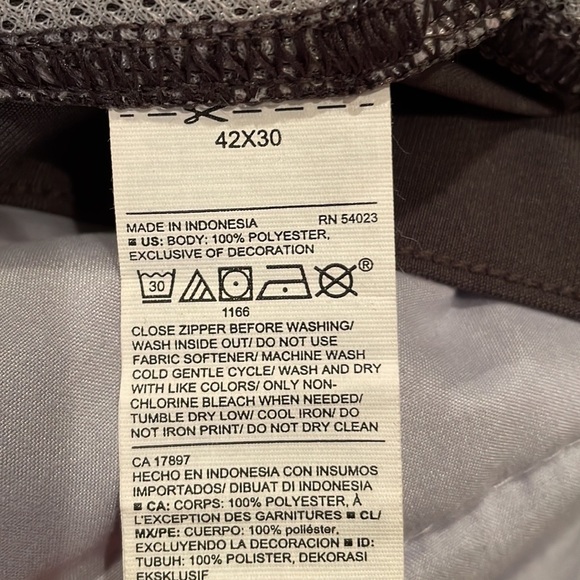 Old Navy Active gray dress pants 42x30 - Picture 5 of 6